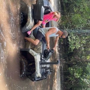 Meet your Posher, Ethan